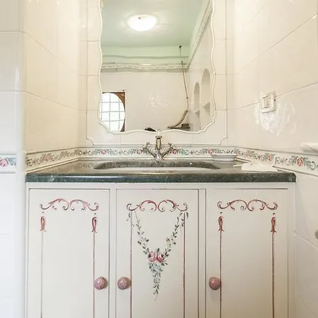 Gobbi Benelli Bed & Breakfast *