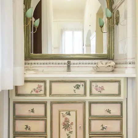 Gobbi Benelli Bed & Breakfast 4*